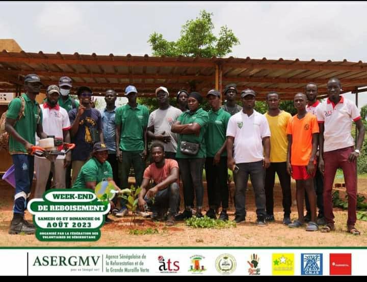 Action de reboisement par l'AEES