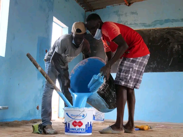 Tables-bancs rénovés